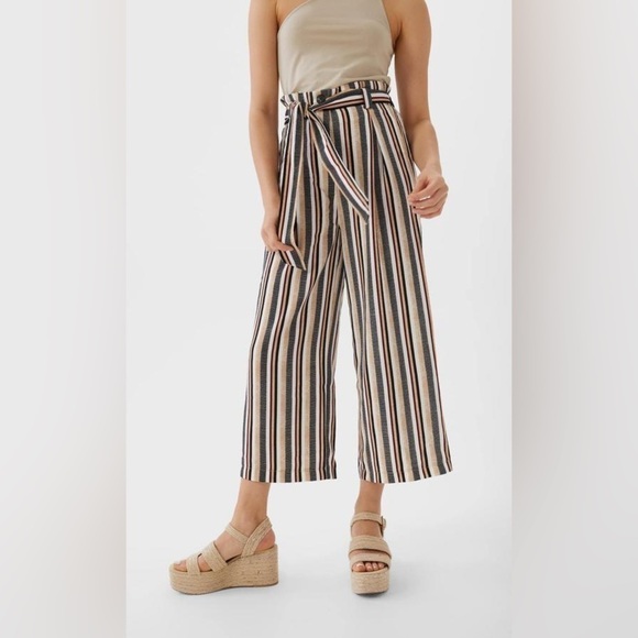 Flowy Cropped Striped Culottes With Belt by Stradivarius Size Small - Picture 1 of 7